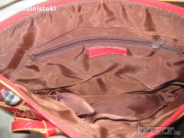 еко кожа Червена чанта , снимка 3 - Чанти - 15169837