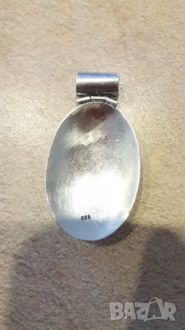 Сребърен медальон със седеф, снимка 3 - Колиета, медальони, синджири - 24346210