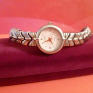 Дамски ръчен часовник, снимка 1 - Дамски - 14631325