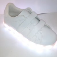 Детски маратонки LED (светещи), снимка 3 - Детски маратонки - 20270728