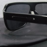 Слънчеви очила с калъфче, снимка 3 - Слънчеви и диоптрични очила - 18181431