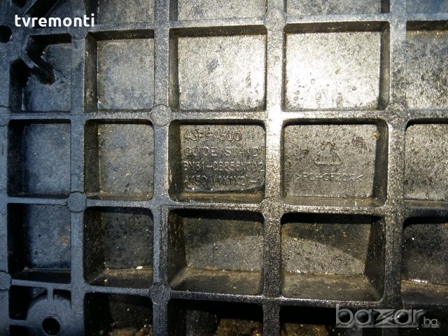 TV стойка BN61-08856X002, снимка 2 - Стойки, 3D очила, аксесоари - 21023295