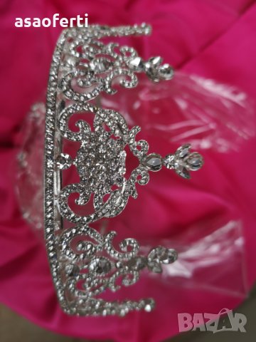Красива Луксозна корона за глава с множество нежни кристали🤩💃😍 , снимка 7 - Аксесоари за коса - 25982883