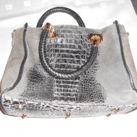Черна кожена чанта  genuine leather  Made in Italy, снимка 9 - Чанти - 20925400