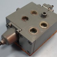 Хидравличен клапан BRONS, снимка 3 - Резервни части за машини - 25834326