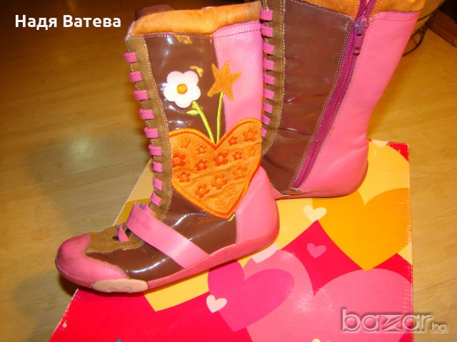 Детски ботуши за ценители на Agatha Ruiz De La Prada, снимка 3 - Детски боти и ботуши - 19993404