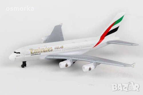Еърбъс 380 самолет модел макет Airbus Emirates метален авиокомпания летище рекламен полет лайнер, снимка 3 - Други ценни предмети - 23572759