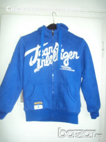 Юношески суичър с поларена подплата