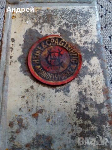 Стара метална кутия #2, снимка 4 - Антикварни и старинни предмети - 22116004