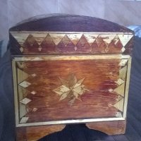 стара дървена кутия с интарзия, снимка 5 - Други ценни предмети - 21879893