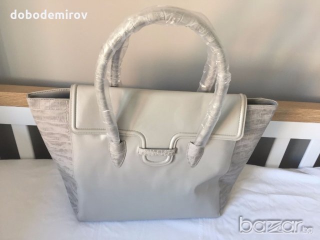 Нова кожена чанта Estee Lauder и картодържател, оригинал, снимка 7 - Чанти - 19307427