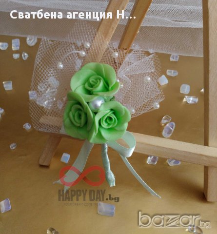 Сватбени бутониери - бутониера за ревер Тринити, снимка 3 - Кетъринг - 14769161