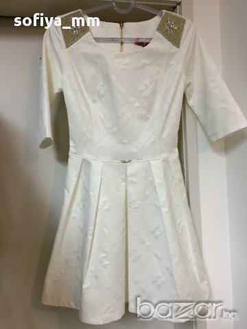 Дамска Бяла рокля, снимка 1
