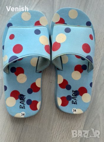 Елегантни златисти чехли и нови джапанки, снимка 4 - Детски сандали и чехли - 25060572