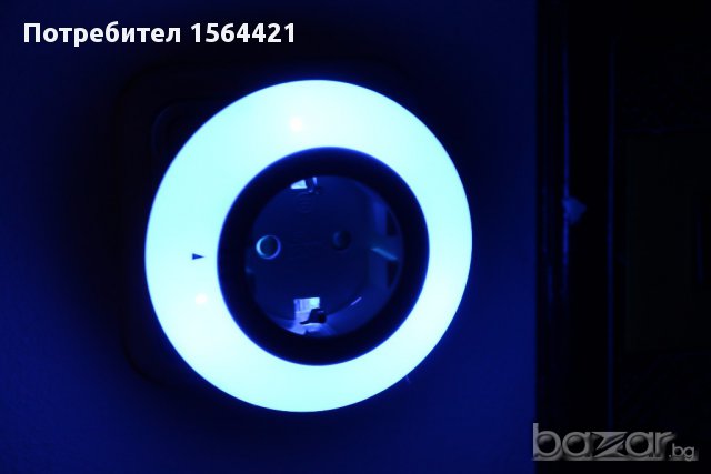 LED цветна нощна лампа/ контакт, нова, немска, внос от Германия, снимка 6 - Настолни лампи - 16697833
