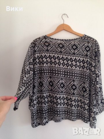 Блуза в черно и бяло, снимка 4 - Блузи с дълъг ръкав и пуловери - 24355779