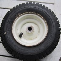 гума предна за трактор 914, снимка 1 - Гуми и джанти - 24489049
