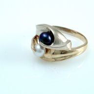 Златен пръстен с черна и бяла перла 4.32 грама, размер №54, снимка 3 - Пръстени - 11214114