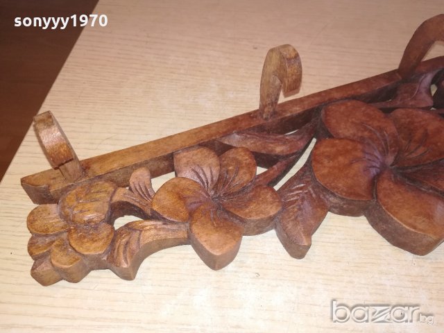 дървена закачалка с дърворезба-внос швеицария-42х13х8см, снимка 16 - Колекции - 20971433