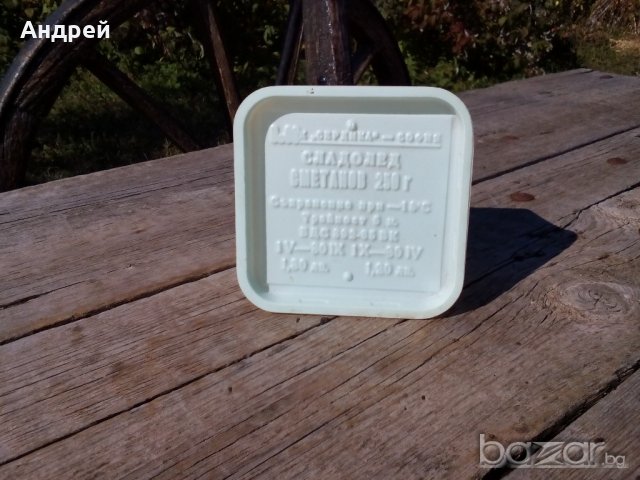 Кутия от сладолед, снимка 3 - Антикварни и старинни предмети - 19557299