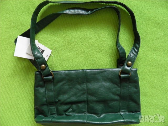 Тъмно зелена дамска чанта, снимка 2 - Чанти - 21710571