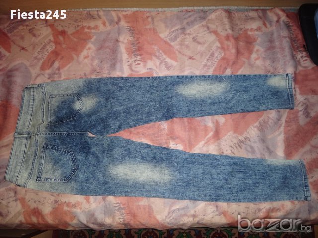 Дънки с изтъркан ефект, снимка 4 - Дънки - 11085686