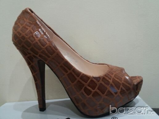 Нови дамски обувки № 36 и 40 , снимка 1 - Дамски обувки на ток - 21112996