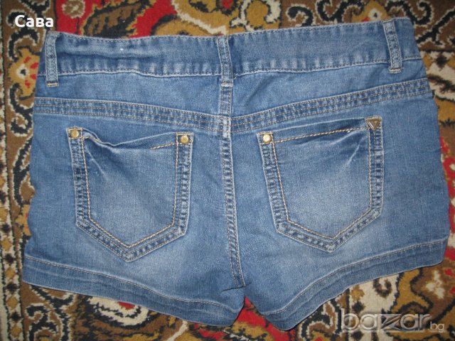 Къси панталонки GUESS  дамски,размер 28, снимка 4 - Къси панталони и бермуди - 18498742
