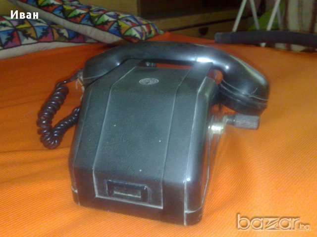 Стар телефон, снимка 2 - Антикварни и старинни предмети - 12183792