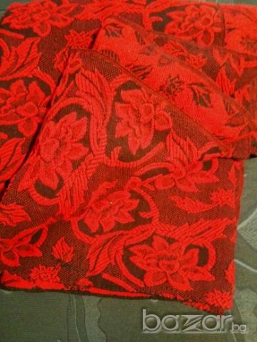 Продавам вълнен килим , завивка за легло, снимка 3 - Килими - 19856651