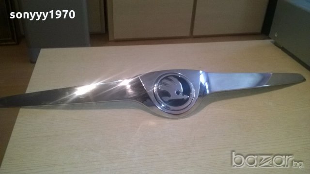 Skoda-маска с емблема-нова 79х11.5см-внос швеицария, снимка 2 - Аксесоари и консумативи - 18587261