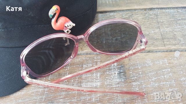 Слънчеви очила, розова рамка, снимка 3 - Слънчеви и диоптрични очила - 25853609