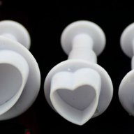 Резци форми сърца с буталце / за работа със захарно тесто, фондан, марципан, снимка 2 - Форми - 10702269