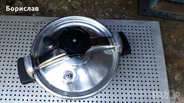 Тенджера под налягане 5 л., снимка 2 - Съдове за готвене - 21554829