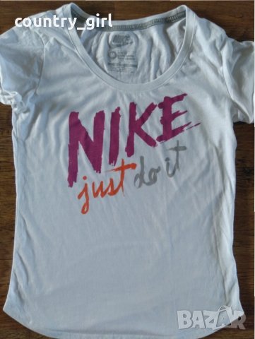Nike - страхотна дамска тениска, снимка 2 - Тениски - 25414958