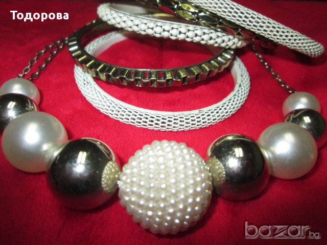 Комплект колие и пет гривни, снимка 4 - Бижутерийни комплекти - 12489118