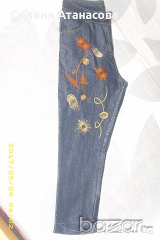 Дънки с бродерии 7/8 нови, снимка 4 - Дънки - 19777114