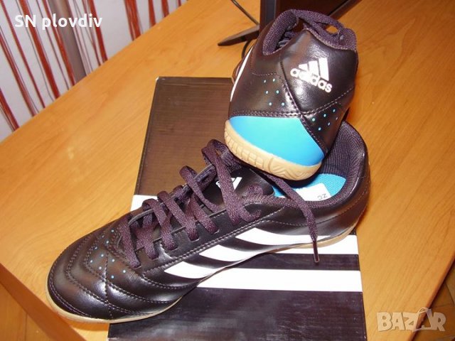 Оригинални Нови Adidas  ,39.3номер, снимка 2 - Детски маратонки - 23244969
