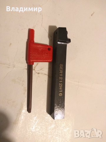 Стругарски нож за външна резба