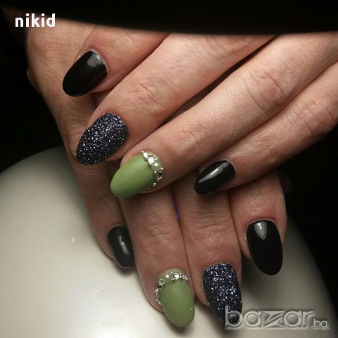 мастилено черен графитен холограмен брокат за нокти маникюр декорация страхоте, снимка 4 - Продукти за маникюр - 16870863