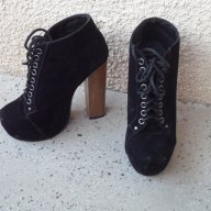 Дамски обувки велур, снимка 1 - Дамски боти - 16393015