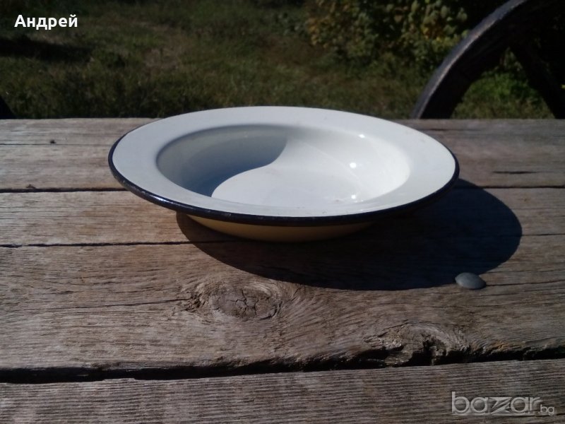 Емайлирана паница,чиния, снимка 1
