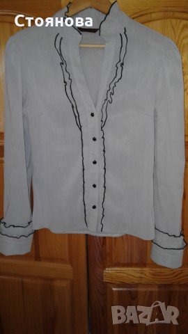 Дамски блузи 46 размер и елек с дантела, снимка 1 - Блузи с дълъг ръкав и пуловери - 25449805