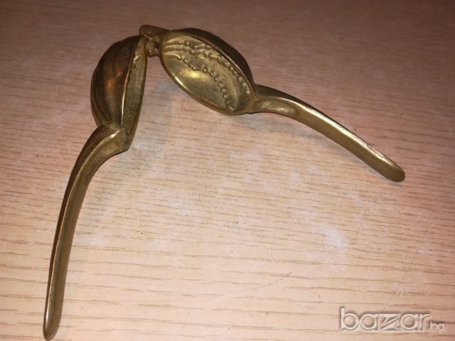 антика-масивна орехотрошачка-мед/месинг-17х5см-внос швеицария, снимка 6 - Колекции - 20476777