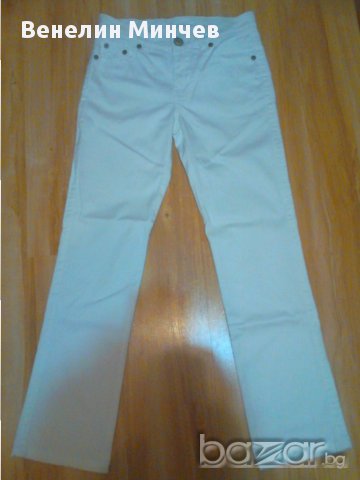 Бял дънков панталон