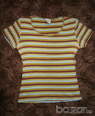 Дамска блуза с къс ръкав, снимка 1 - Тениски - 8956994