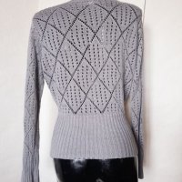 Сива блуза плетка на дупки М, снимка 2 - Блузи с дълъг ръкав и пуловери - 24418622