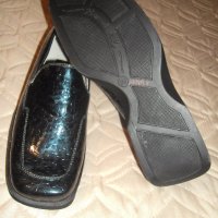 Лачени обувки., снимка 2 - Дамски ежедневни обувки - 22820868