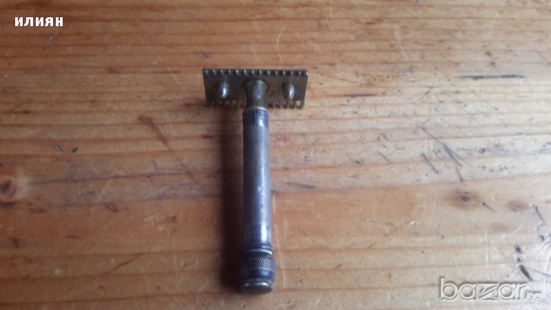 Месингова канадска съмобръсначка има си печат на нея , снимка 1