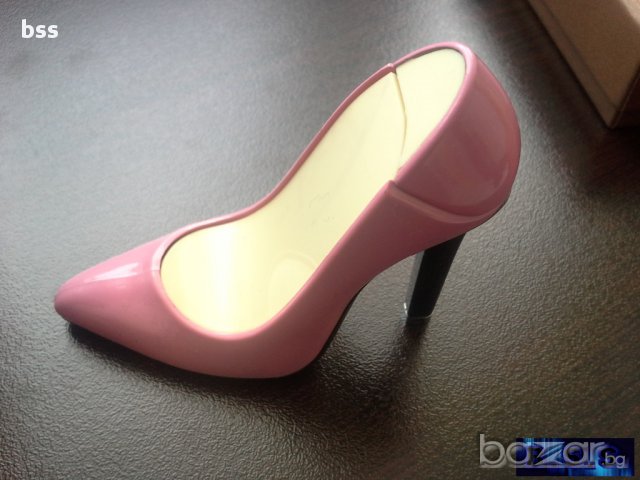 Запалка във формата на дамска обувка, снимка 3 - Запалки - 7384844